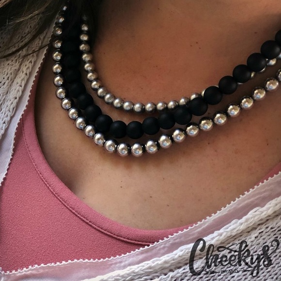 Silver and black 3 strand necklace earring set - Picture 5 of 5